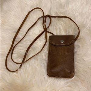 Roots Crossbody Pouch in Tribe Leather